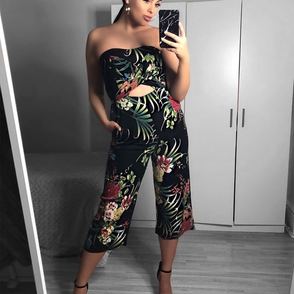 Black Tropical Print Jumpsuit - Picture 8 of 9